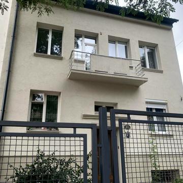 Героїв Маріуполя вул. (Петра Козланюка), 23