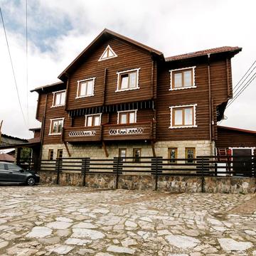 Степана Бандери, 30