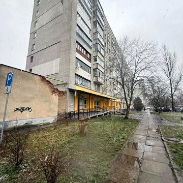 Івана Миколайчука вул., 24