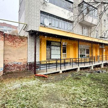 Івана Миколайчука вул., 24