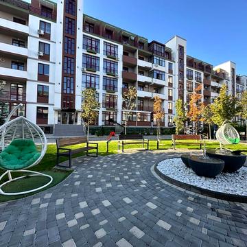 Владислава Бувалкіна вул. (Бочарова Генерала), 45