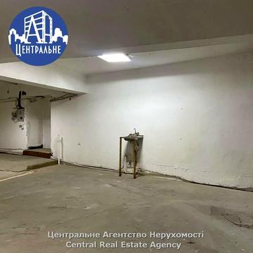Гагаріна, 15