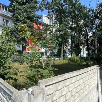Щаслива вул., 25
