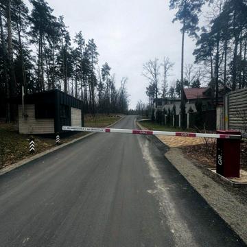 Житомирська, 10