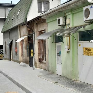 Володимира Антоновича вул. (), 118