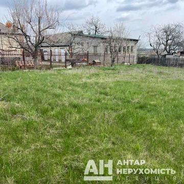 Зарічна вул.