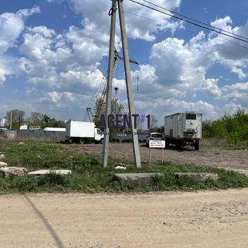 Полтавська вул.