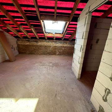 Лесі Українки вул., 174а