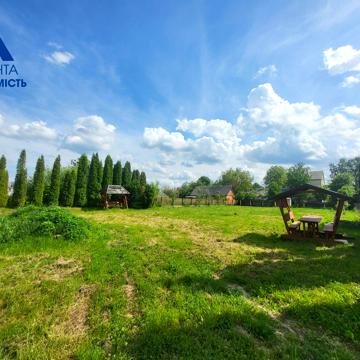Журавлина вул., 82
