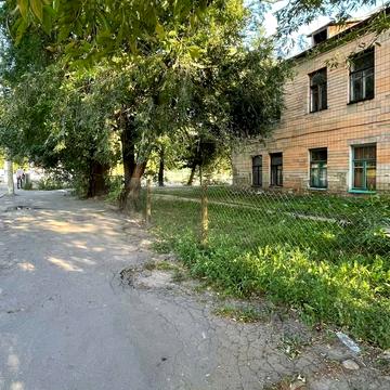 Небесної Сотні вул. (Кіквідзе), 1