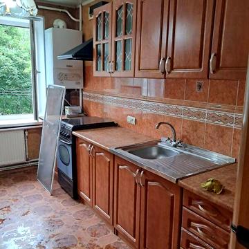 Продаж 3к Квартира Богдана Ступки вулиця