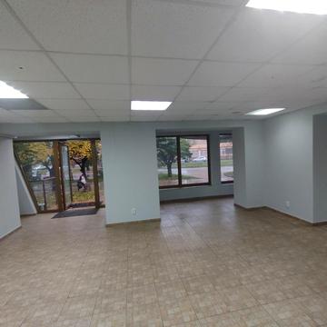 Михайла Грушевського вул., 55