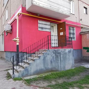 Державності вул., 30