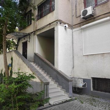 Базарна вул., 1