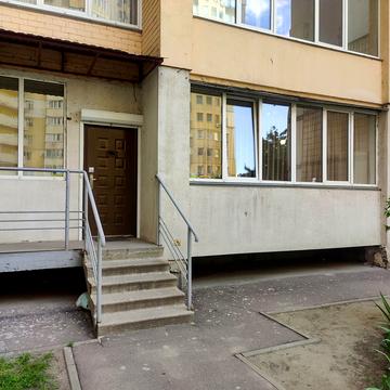 Героїв Дніпра вул., 19