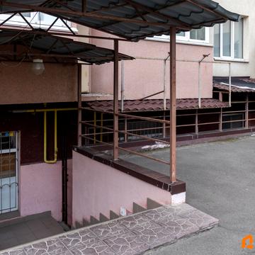 Боголюбова, 8