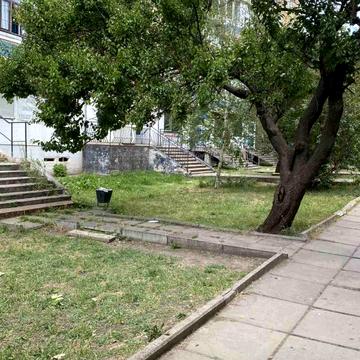 Сонячний мікрорайон вул., 36