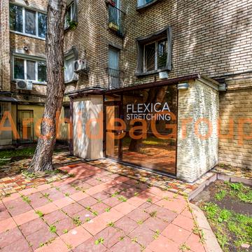 Саксаганського вул., 45