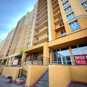 Валерія Лобановського вул., 30 б