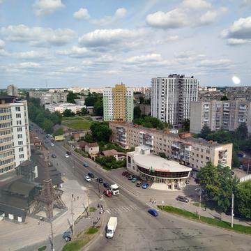 Чорновола вул., 29