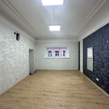 Соборна вул., 35