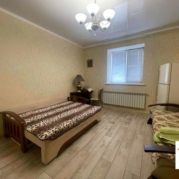 Центральна вул., 7
