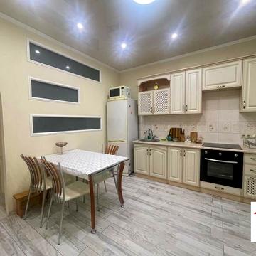 Центральна вул., 7