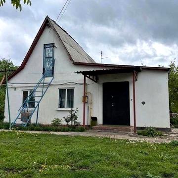 Продам будинок в селі Острійки