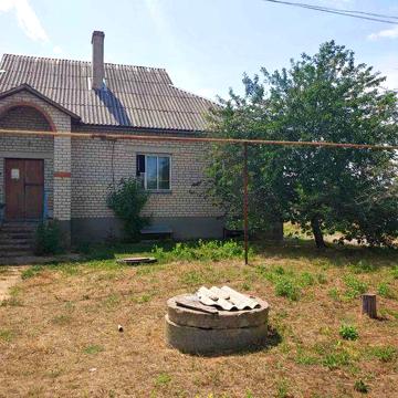 Добротний будинок