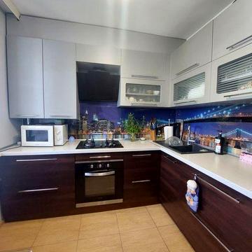 Продаж  3 кімнатна квартира  вулиця Велика  Морська Центр