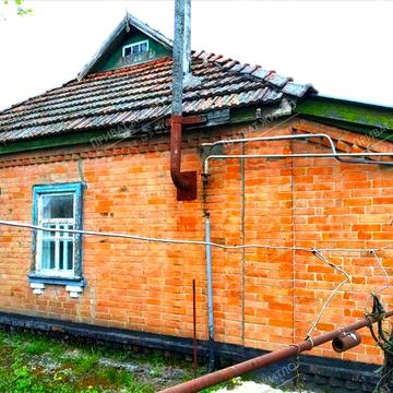 Цегляний будинок у Головачі.