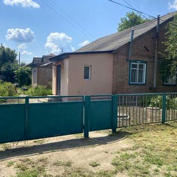 Продаж частини будинка.