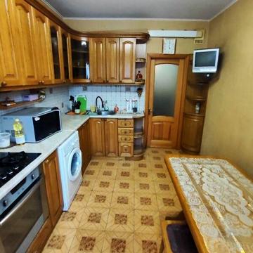 Довгострокова оренда 1к Квартира Зернова вулиця