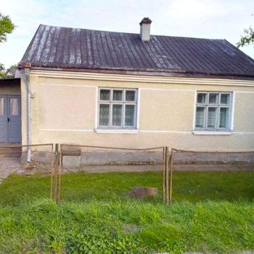 Продається будинок з ділянкою