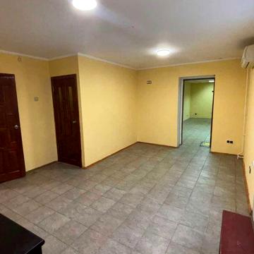 Продам 2-кімн. Уманская ул. 35/37, 50 м.кв