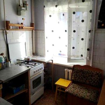 Продам 2-кім на Володимиро-Либідській 22, Палац УкраЇни