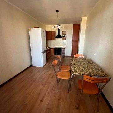 Продам 3 Бровари Аркадія Голуба, державні програми