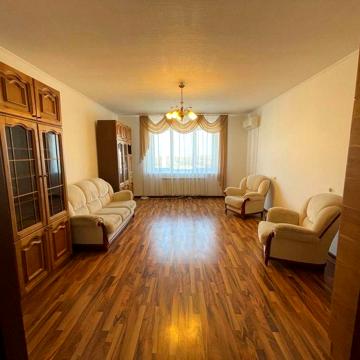 Продам 3 Бровари Аркадія Голуба, державні програми