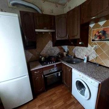 У продажу однокімнатна квартира, поряд к-р Київ