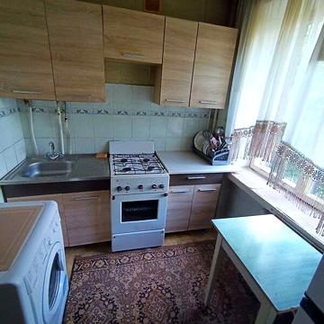 Довгострокова оренда 1к Квартира Молодіжна вулиця