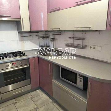 Продам 3 к кв 70м2 Центр ул. Кооперативная 5 Сталинка ж/б