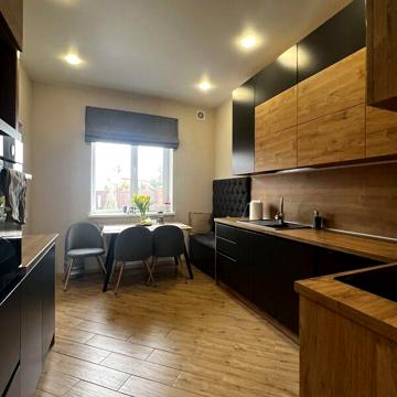 Продаж 3к Дім Малинова (Комсомольська) вулиця