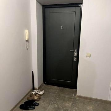 Продаж 3к Квартира Злуки проспект