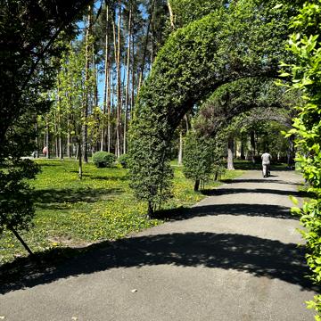 Літературна вул. (Чехова), 4-Є