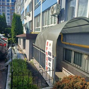 Миру вул., 11