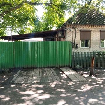 Будинок с Чаплине.2 будинка в одному дворі.Чаплине.