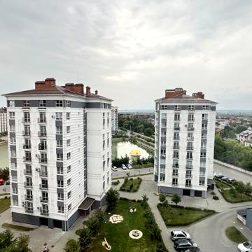 Слобідська вул., 2