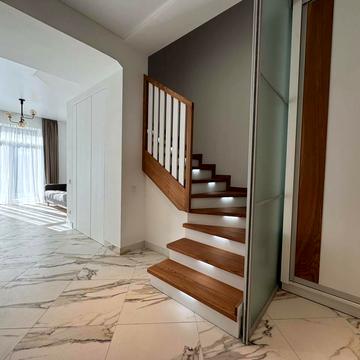 Жовківська вул.