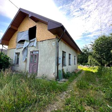 Продаж будинку під ремонт 140м2. 16 сот землі. с. Лисець
