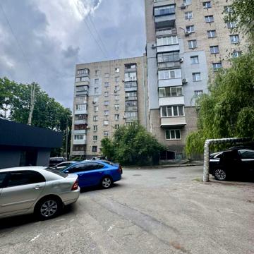 Героїв Крут вул. (Фурманова), 14